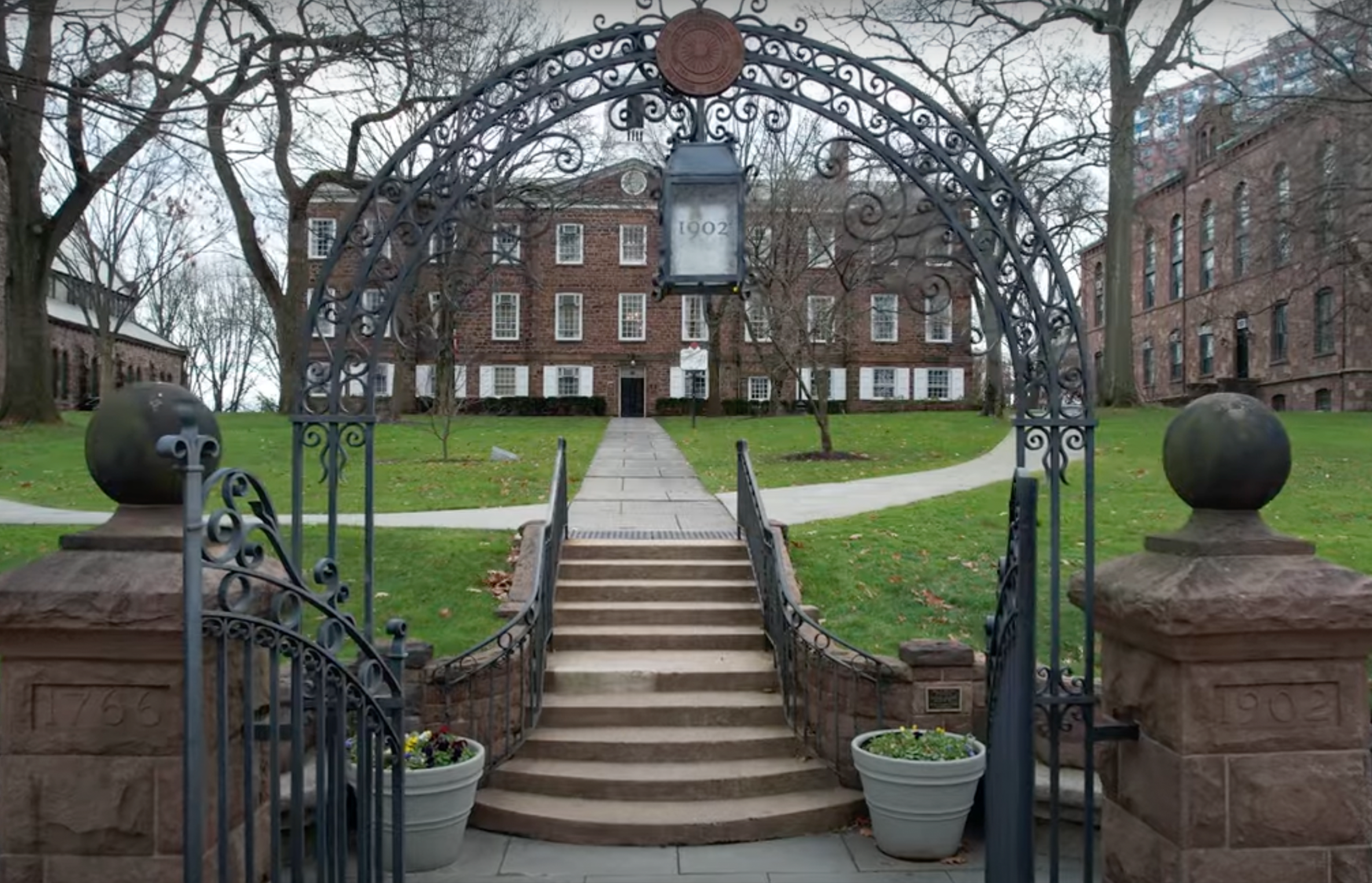 Queens_Campus