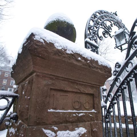 1902_gate